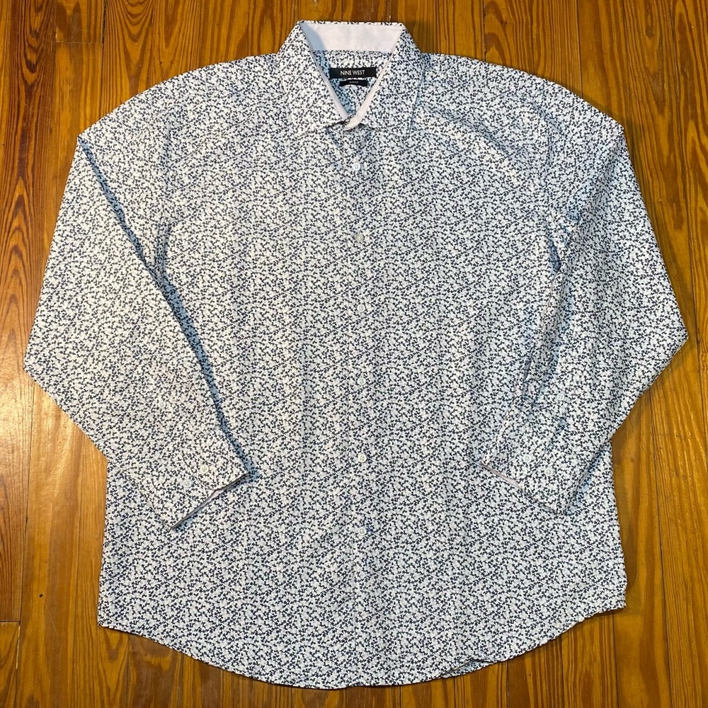 Nine West Flower Print Button Up Dress Shirt L